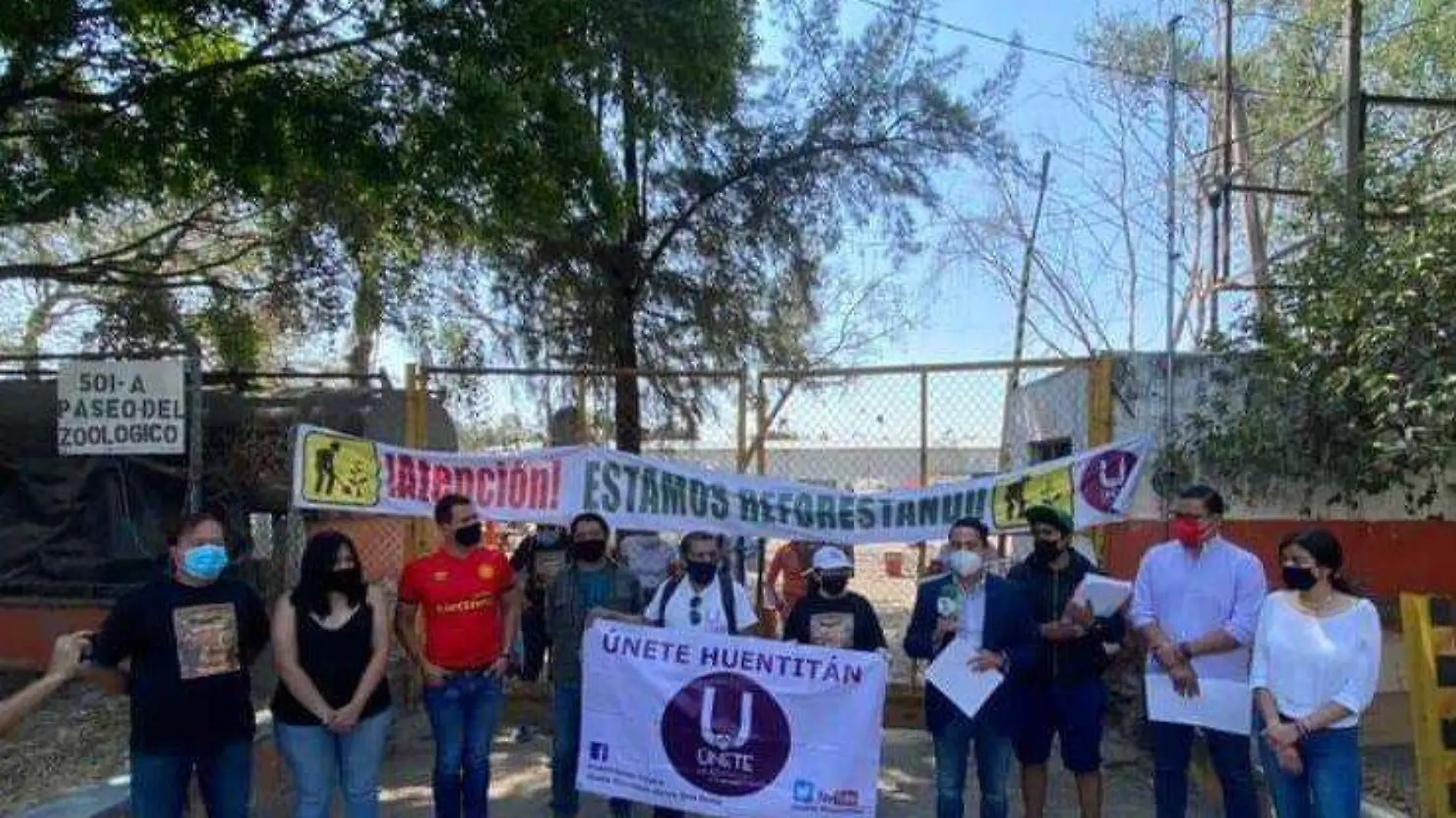 Vecinos  y estudiantes de la FEU unidos por Huentitán